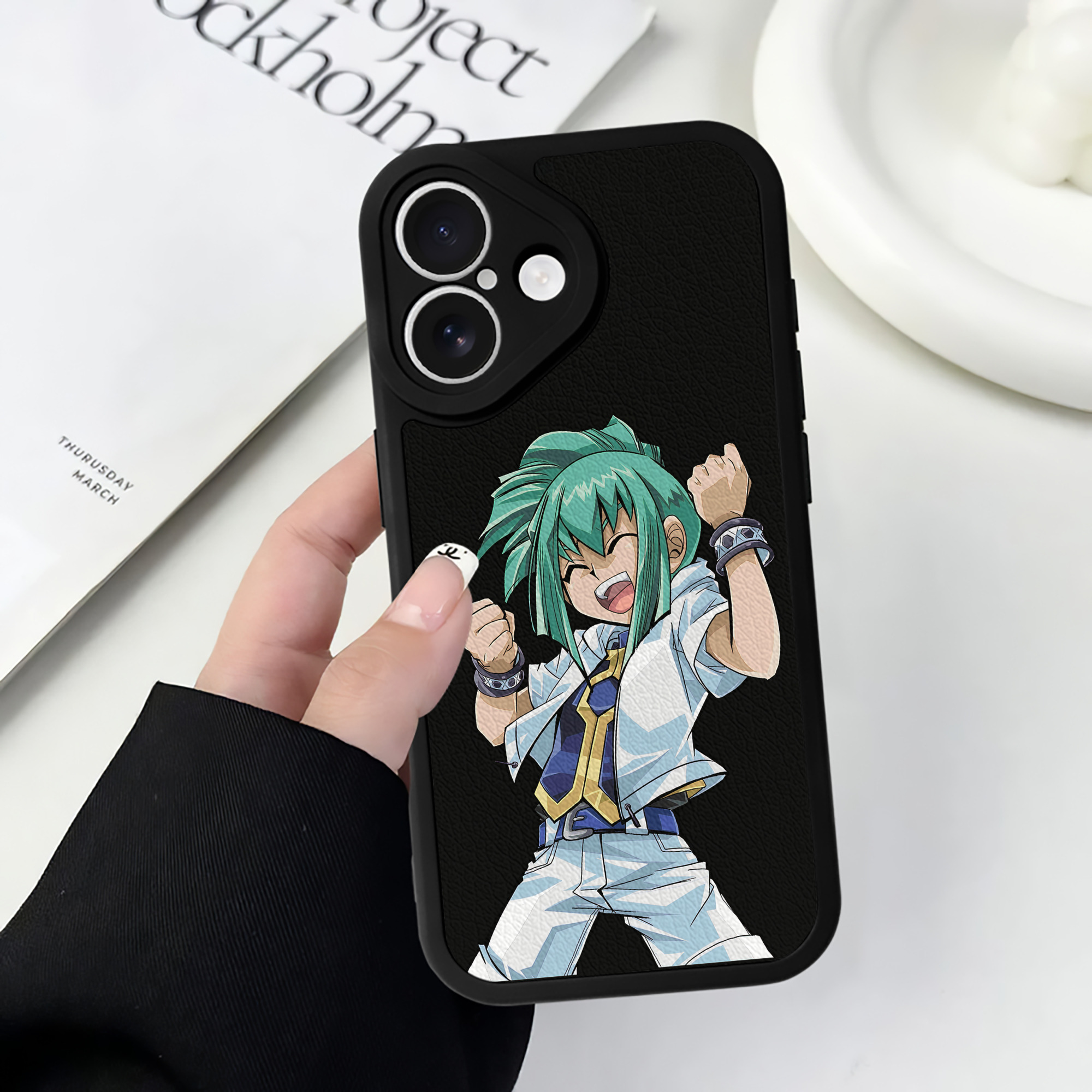 （画像用） 遊☆戯☆王 Yu-Gi-Oh! 【iPhone 16シリーズ対応】シリコンスマホケース（レザー調） 材質：シリコン